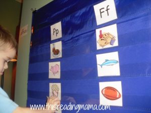 picture sorting initial P and F