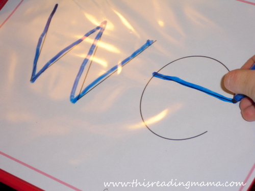 photo of tracing sight words | This Reading Mama