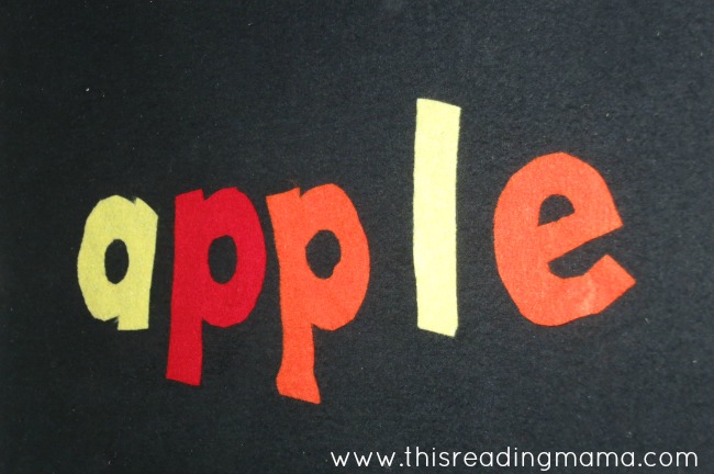 Spelling words on felt board | This Reading Mama