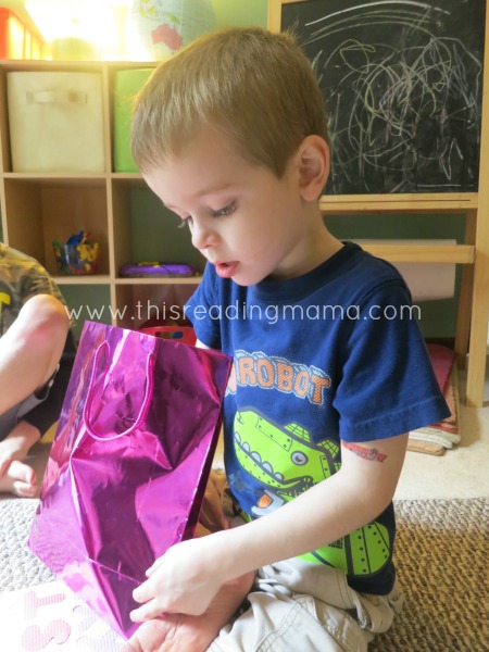 Reach in the bag and feel a letter guessing game | This Reading Mama
