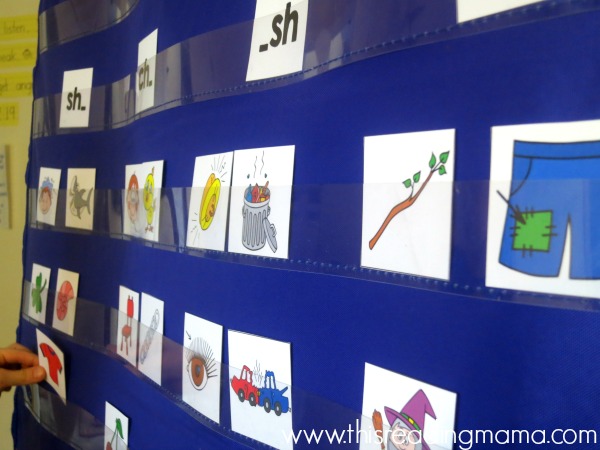 sorting digraphs by beginning and ending sounds on pocket chart